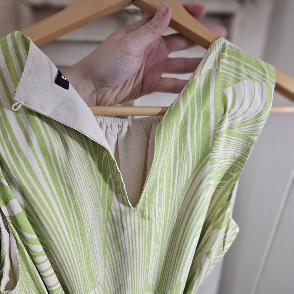 Express Light Green Patterned Blouse - image 3